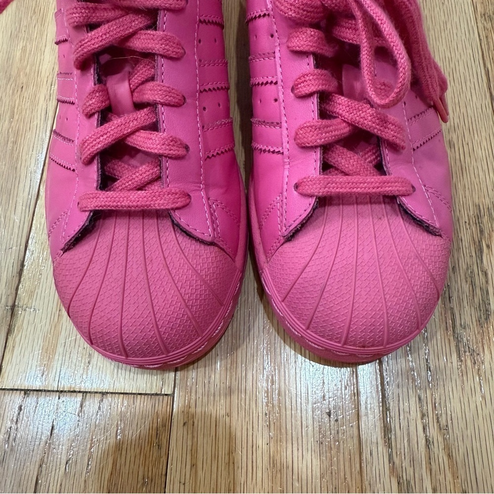 Adidas Pharrell Superstar Girls Size 4 Pink Athletic Leather Shoes Sneakers - Picture 6 of 9